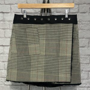 Short Winter Skirt SM/MED with Darts: Kelly