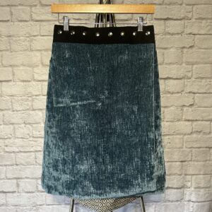 Mid-Length Winter TopSkirt MED: Wesley