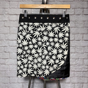 Short Summer Reversible Skirt MED w/DARTS: Harmony